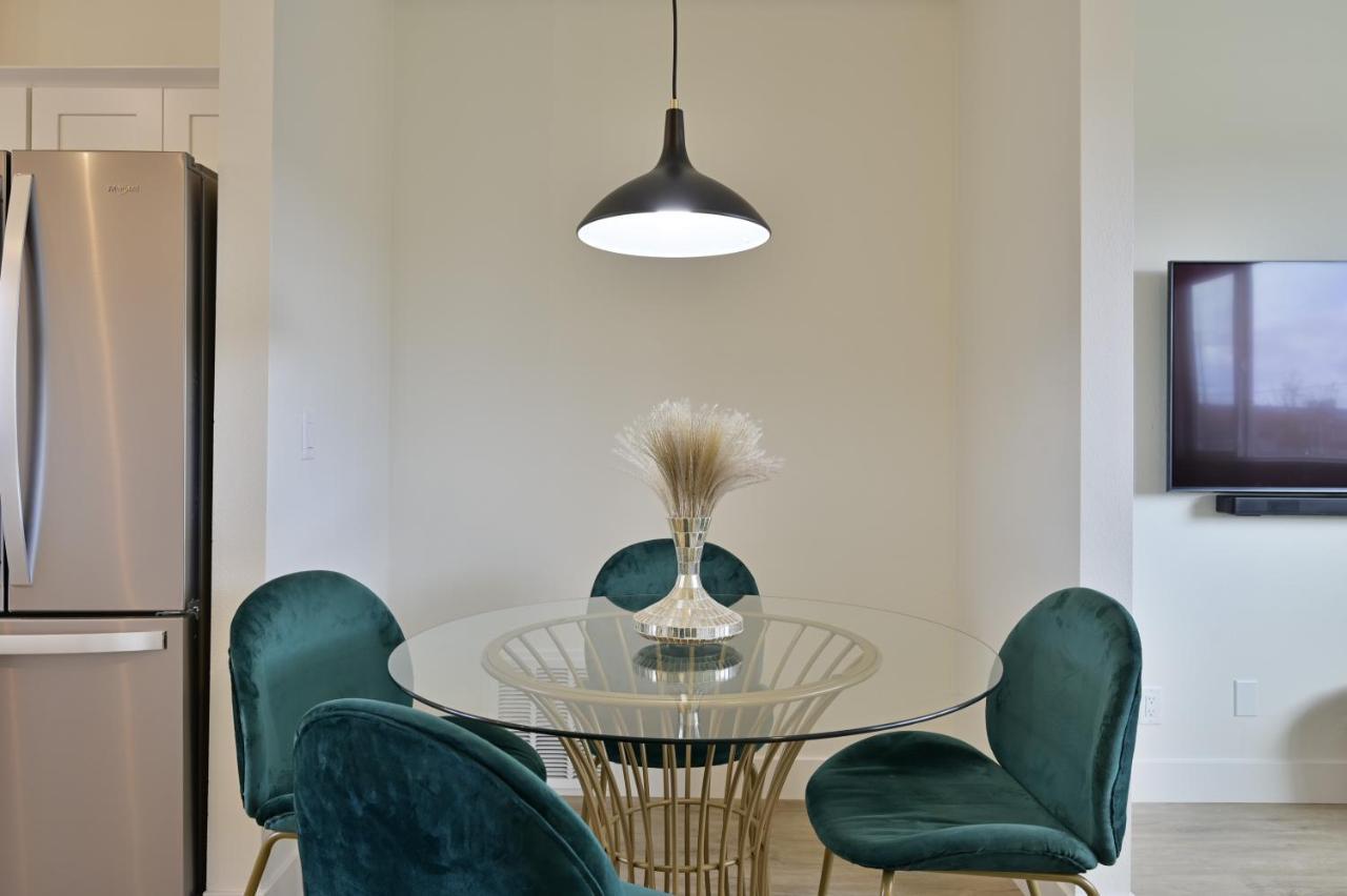 セイラム Modern Upstairs Loft - Newly Renovated!ヴィラ エクステリア 写真